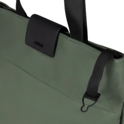 Joolz Changing Bag Forest Green 8 Joolz Changing Bag Forest Green -Pushchairs Store 560090 joolz changingbag forestgreen 03