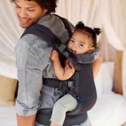 BabyBjorn Carrier Harmony 3D Mesh - Anthracite 25 BabyBjorn Carrier Harmony 3D Mesh - Anthracite -Pushchairs Store babybjorn harmony baby carrier 3d mesh anthracite lifestyle 5 1800x1800