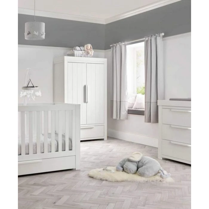 Mamas & Papas Franklin 3 Piece Cotbed Range - White Wash 3 Mamas & Papas Franklin 3 Piece Cotbed Range - White Wash