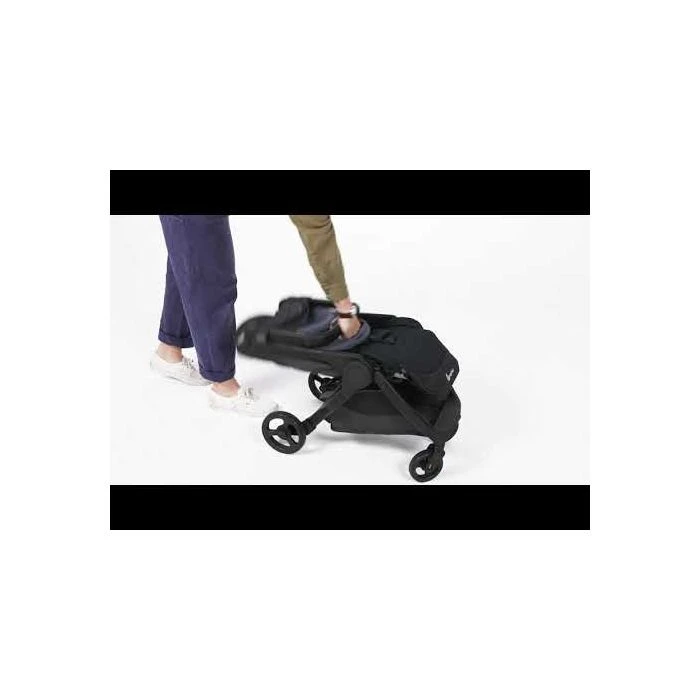 Ergobaby Metro+ Compact City Stroller - Black 8 Ergobaby Metro+ Compact City Stroller - Black - Image 6