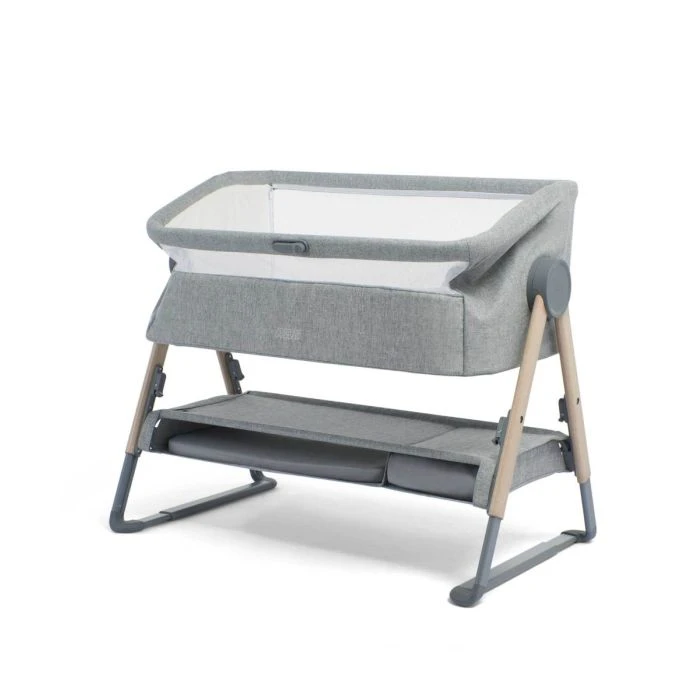 Lua Bedside Crib Bundle With Mattress Protector & Fitted Sheets 5 Lua Bedside Crib Bundle With Mattress Protector & Fitted Sheets - Image 3